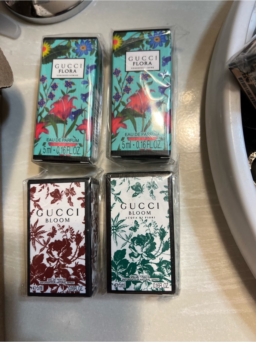 Gucci Flora Perfume Miniatura - Picture 7 of 11